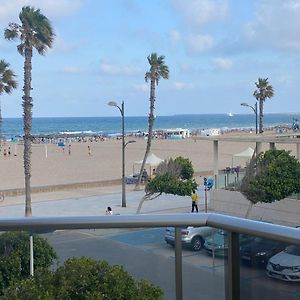 Alojamiento en primera línea de playa con WIFI